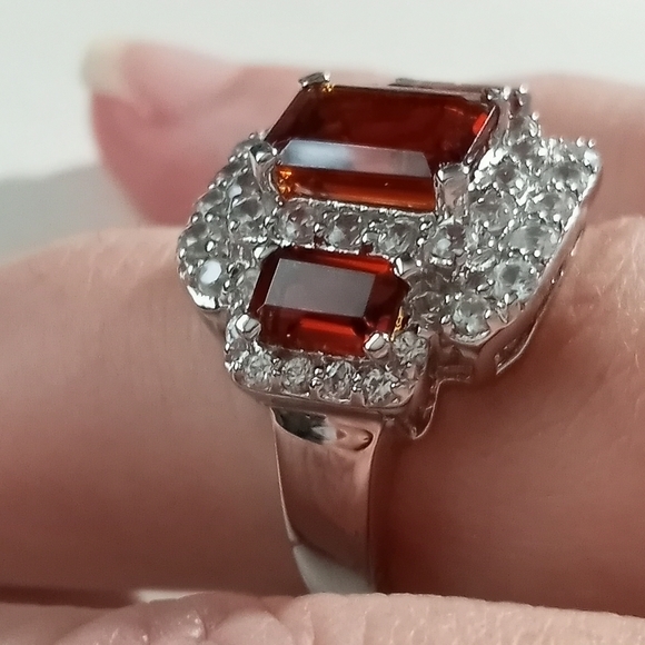 Sterling Silver Cocktail ring, red gemstone sz 7.25 - Picture 7 of 10